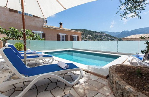 Puerto de Soller Apartamento | Fantástico apartamento "Casa Paqui "con vistas al mar, vistas a la montaña y Wi-Fi
