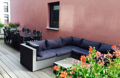 Petershausen-West Apartamento | Fantástico apartamento con vistas al Rin 163m², 5 BR., Terraza grande