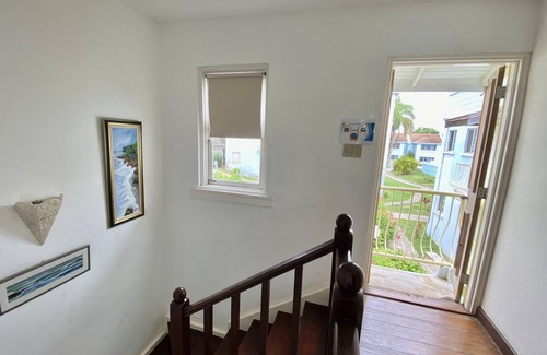 Orange Bay Condominio | Fantástica frente al mar 2 dormitorios, 2 baños, condominio. Con Wi-Fi y por cable.