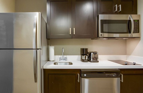 Hitch Village - Fred Wessels Homes Casa | Fantastic City View Room with Free Hot Breakfast