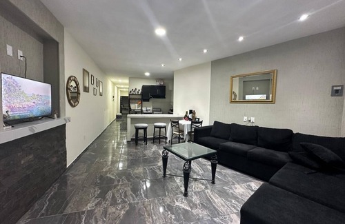 Compostela Casa | Fantastic Custom Built 2-bedroom house with WiFi in charming Compostela