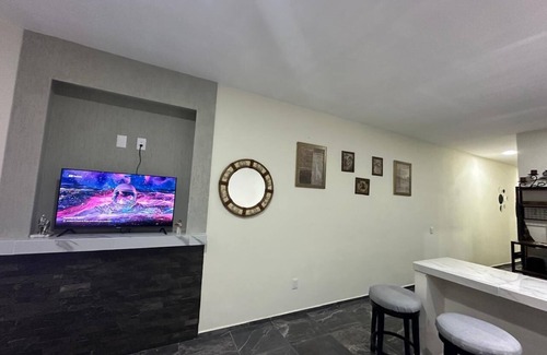 Compostela Casa | Fantastic Custom Built 2-bedroom house with WiFi in charming Compostela