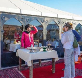 Oulad Khallouf Apartamento | Fantastic desert camp