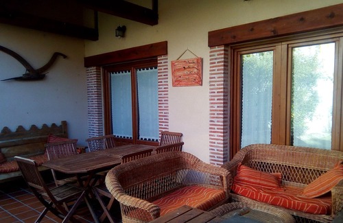 Sauquillo de Cabezas Casa | Fantástica casa Rural " Los Lobos "