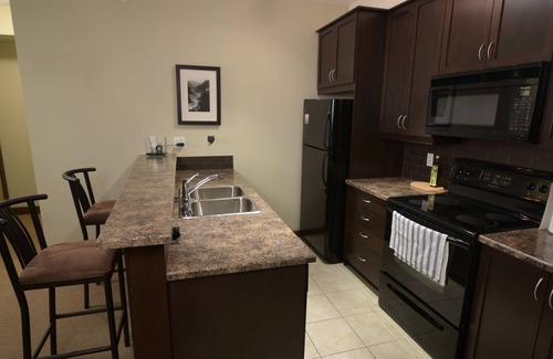 East Kootenay Condominio | Fantástico Fernie Flat !! Ubicación central y comodidades
