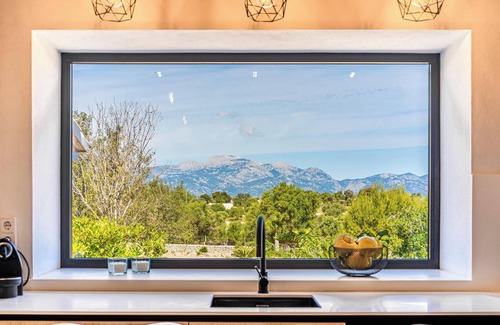 Llubi Villa | Fantástica finca Son Mulet con piscina, aire acondicionado, jardín, terraza y Wi-Fi; aparcamiento disponible