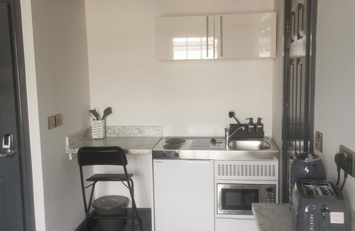 Leamington Spa Apartamento | Estándar-Cosy-Baño en la habitacion-Estudio-Vista a la Calle