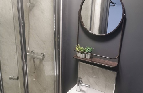 Leamington Spa Apartamento | Estándar-Cosy-Baño en la habitacion-Estudio-Vista a la Calle