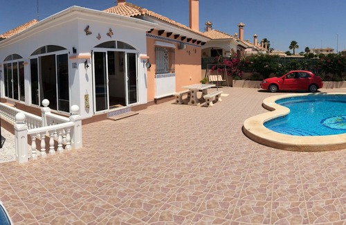 San Fulgencio Villa | Fantásticas vacaciones en la tierra del sol.