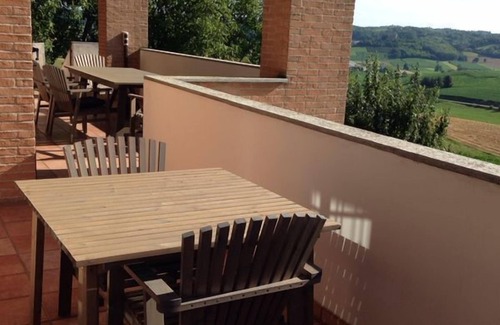 Tonco Casa | Fantástica casa en Monferrato!
