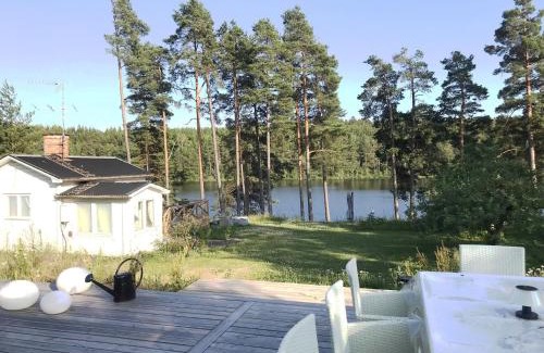 Flemingsberg Casa | Fantastic house with private jetty and lake view,