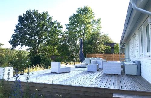 Flemingsberg Casa | Fantastic house with private jetty and lake view,
