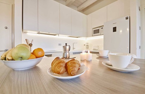 Rivoltella Apartamento | Fantástico apartamento en residencia con piscina para 4 personas en Desenzano