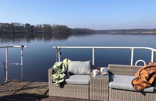 Wernsdorf Cama Y Desayuno | Fantastic location directly on Lake Krossin