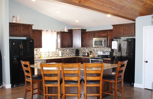 Lakeside Estates Casa | Fantastic lake house Laid Back Living with gorgeous views of Norris Lake!