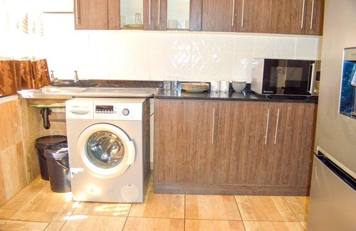 Harare Apartamento | Fantastic location, 1-Bed Apartment in Harare