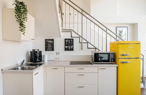 Schoeneweide Apartamento | Fantastic Loft with Balcony