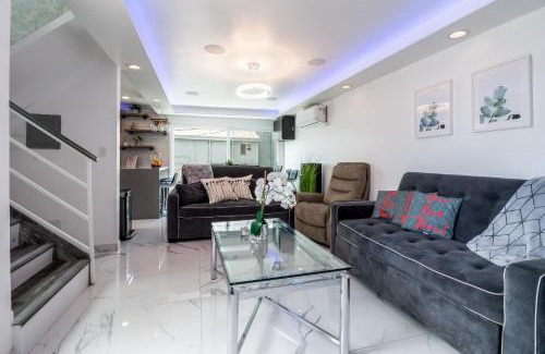 Mission Beach Apartamento | Fantastic Mission Beach condo steps to the Beach