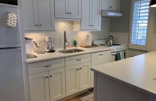 Montauk Apartamento | Fantastic Ocean View!! Very Short Walk to Beach!!