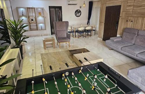 Ofin Apartamento | Fantastic Oniru Estate Apartment