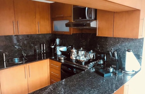 La Castellana Apartamento | FANTASTIC PH JACUZZI LOFT TRIPLEX APARTMENT