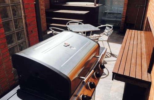La Castellana Apartamento | FANTASTIC PH JACUZZI LOFT TRIPLEX APARTMENT