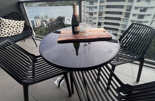 Hamilton Apartamento | Fantastic River Views!!