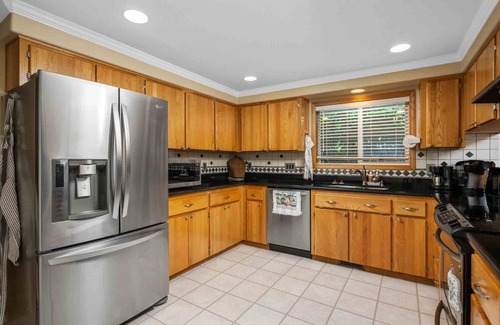 Hillsboro Casa | Great Deals on Summer Stays!
