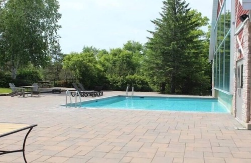 Oro-Medonte Condominio | Fantastic Suite in Oro near Horseshoe Valley