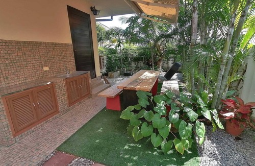 Hin Lek Fai Villa | Fantastic 4-bed pool villa flooded with light and air