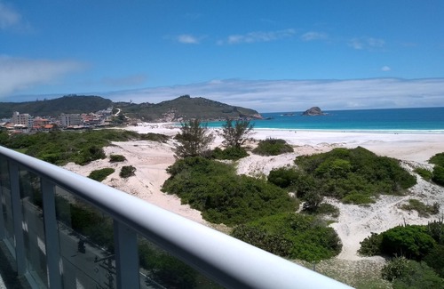 Arraial do Cabo Apartamento | VISTA FANTÁSTICA DE PLAYA FRENTE A LA PLAYA CON LA MEJOR PUESTA DEL SOL DE LA REGIÓN.