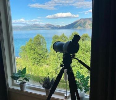 Tromvik Casa | Fantastic view, quiet and relaxing by the sea