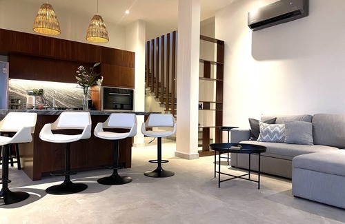 Isla Mujeres Condominio | Fantastic views in this new Penthouse with pool. Min. from downtown on water