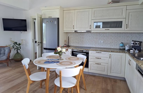 Aipeia Apartamento | Fantastically located vacation apartment with 2 bedrooms near Chrani | Peloponne