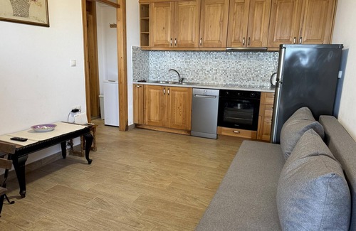Aipeia Apartamento | Fantastically situated vacation apartment above the beach near Chrani | Peloponn