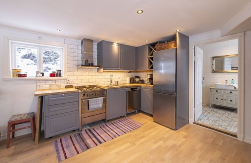 Osteraker Cabina | Fantastisches Cottage aus dem 18. Jahrhundert. Mit Eigenem Steg und Whirlpool