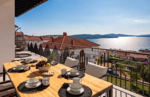 Okrug Gornji Villa | Fantastisk Villa i Okrug