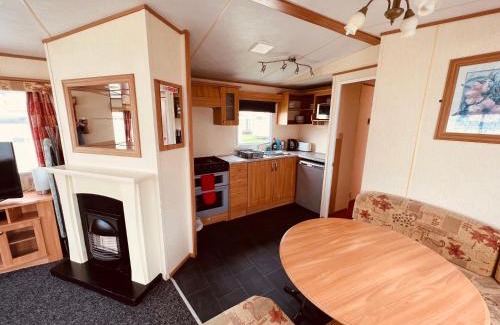 Ingoldmells Complejo | Fantasy Island Caravan Hire- Located at Fantasy Island- Eastgate Caravan Park, Sea Lane, Ingoldmells