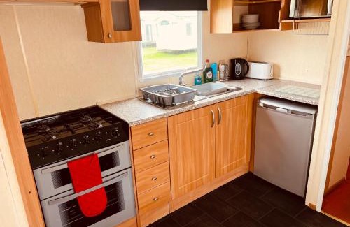 Ingoldmells Complejo | Fantasy Island Caravan Hire- Located at Fantasy Island- Eastgate Caravan Park, Sea Lane, Ingoldmells
