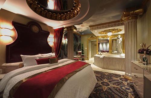 West Edmonton Hotel | Fantasyland Hotel