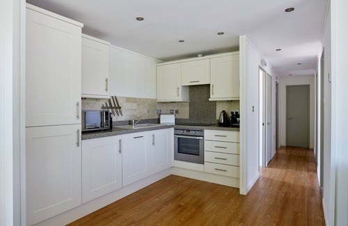Frome Cabina | Farleigh Lodge, a rural retreat on the outskirts of Frome, near Longleat Safari Park and Bath!