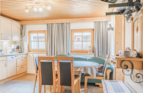 Feuring Apartamento | Farm holiday home with balcony