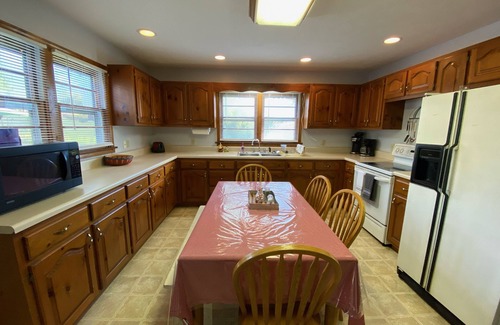 Rutledge Casa | Farm House at "Hickory Hills"