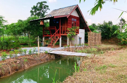 Waeng Noi Casa | Farm Hug Hao Cafe Homestay
