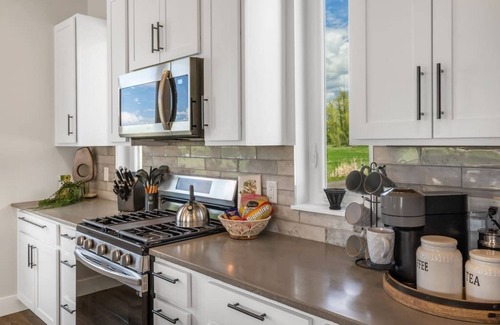Four Corners Condominio | Farm Land Flat In Beautiful Bozeman!