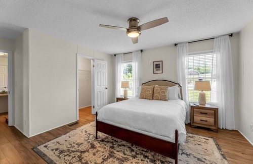 Kernersville Casa | Farm Retreat With Beautiful Views and Animals!