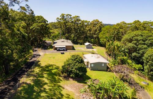 Clothiers Creek Casa | Farm Stay - Tweed Coast Holidays®