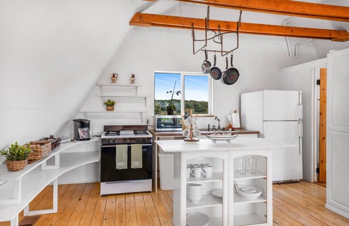Lompoc Otro | Farm stay with hot tub