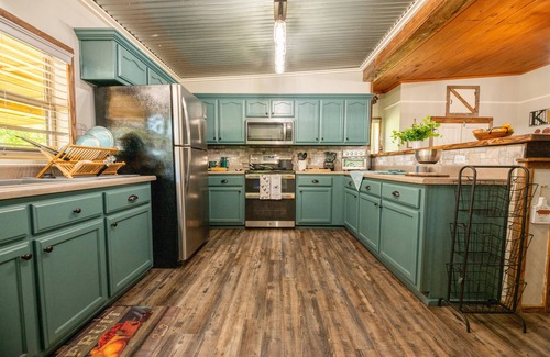 Lakeland Otro | Escapada FarmCharm cercano a Memphis, TN & viñedo
