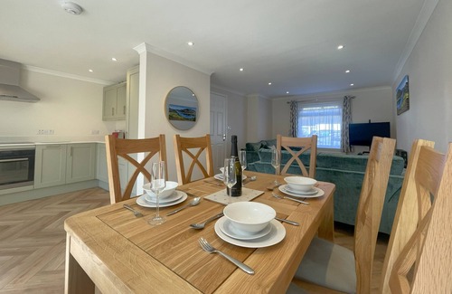Keswick Cabaña | Farmer's Retreat - sleeps 4 guests in 3 bedrooms